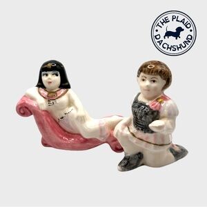 Vintage Cleopatra and Mark Anthony Shakers